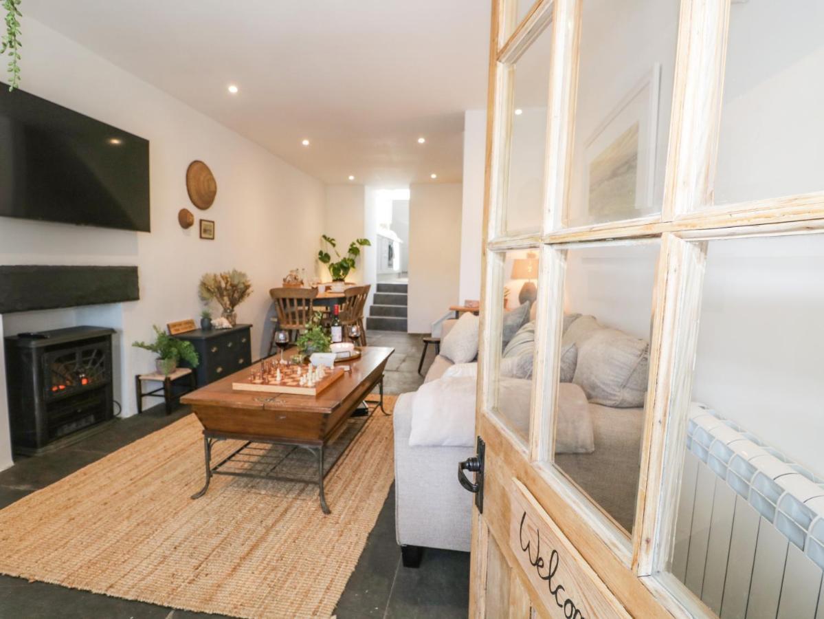 Sandacre Cottage Улверстон Экстерьер фото