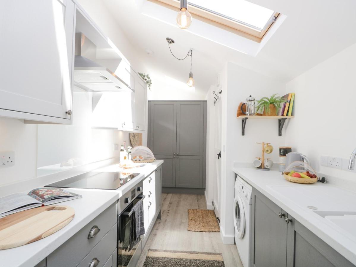 Sandacre Cottage Улверстон Экстерьер фото