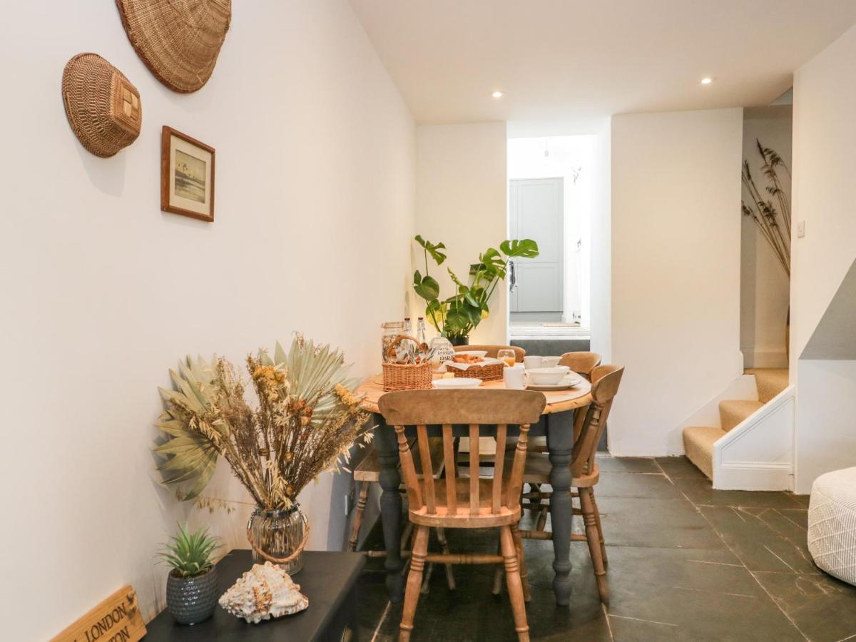 Sandacre Cottage Улверстон Экстерьер фото